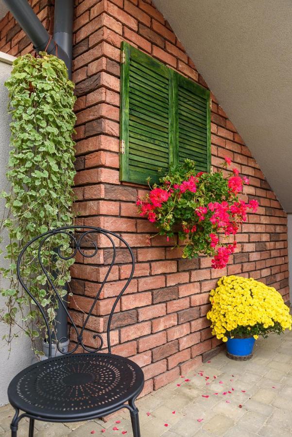 Tamtam Urban Aparthotel Cluj-Napoca Ngoại thất bức ảnh